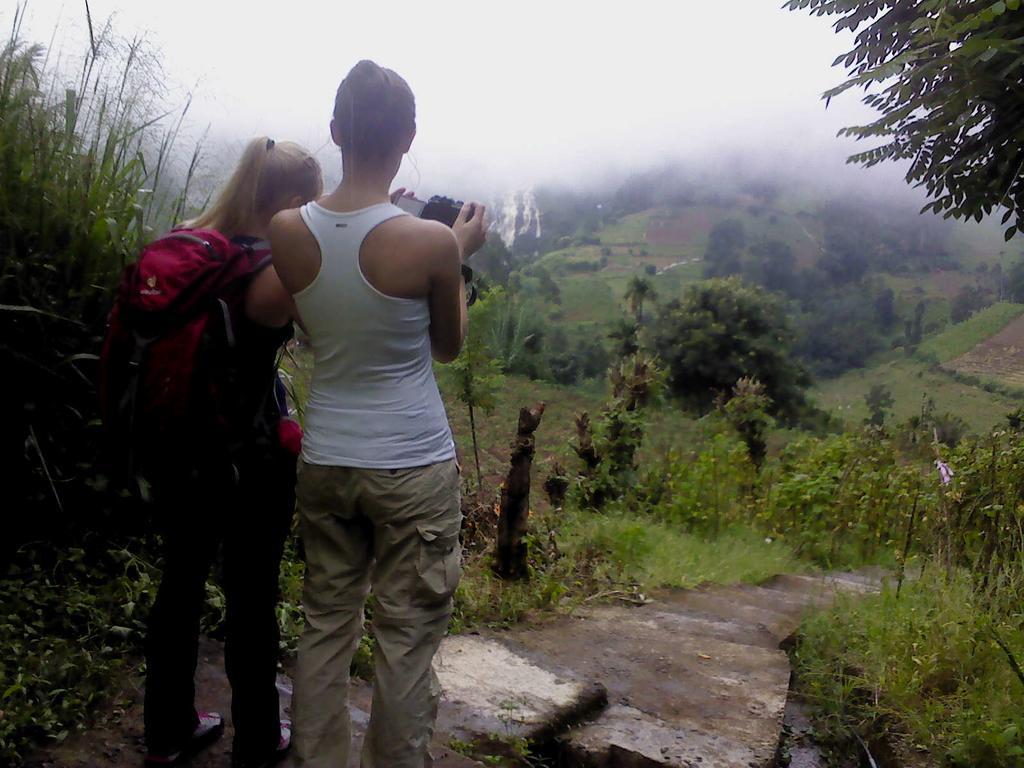 4You Ella Bagian luar foto
