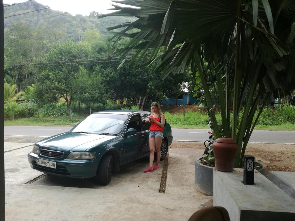4You Ella Bagian luar foto